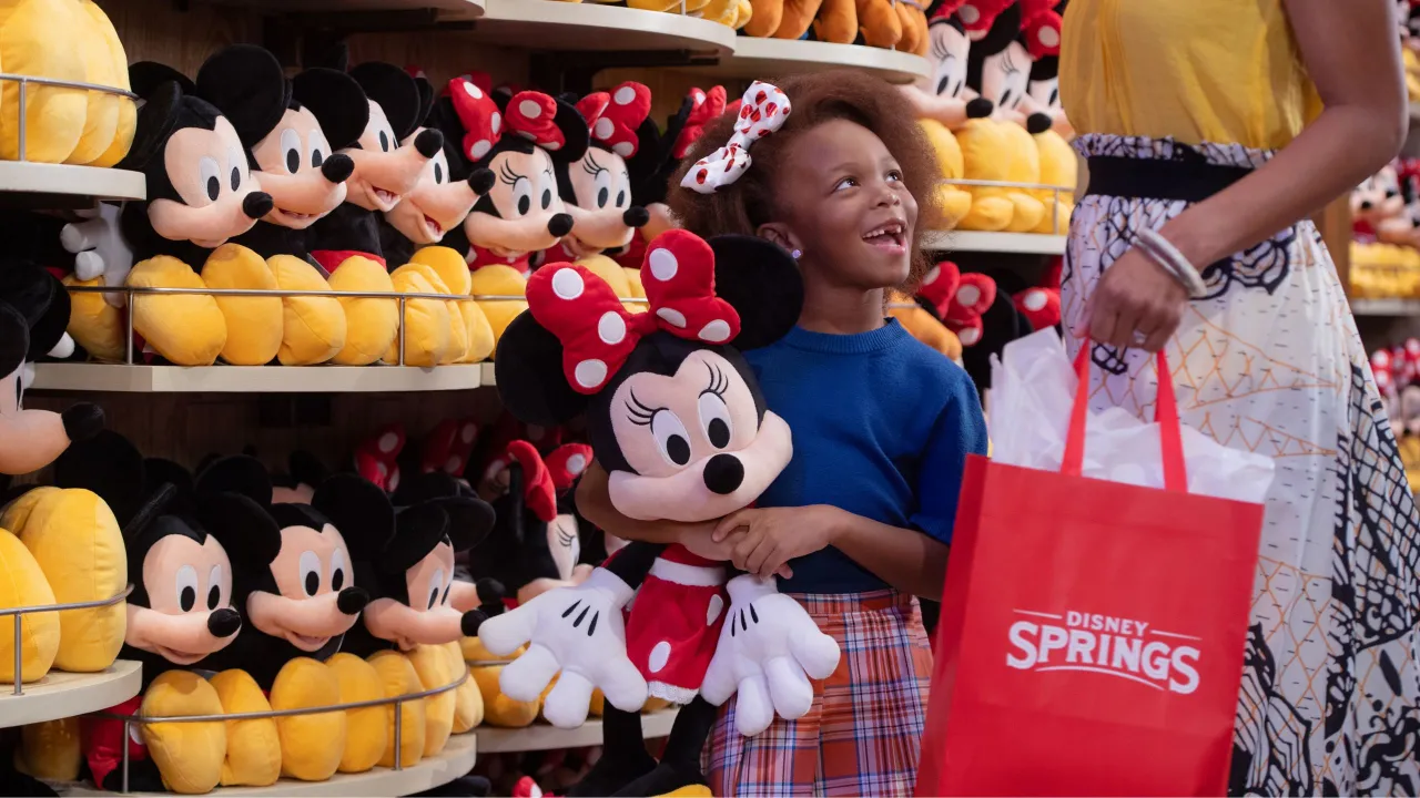 Compras em família · Disney Springs, foto oficial Walt Disney World