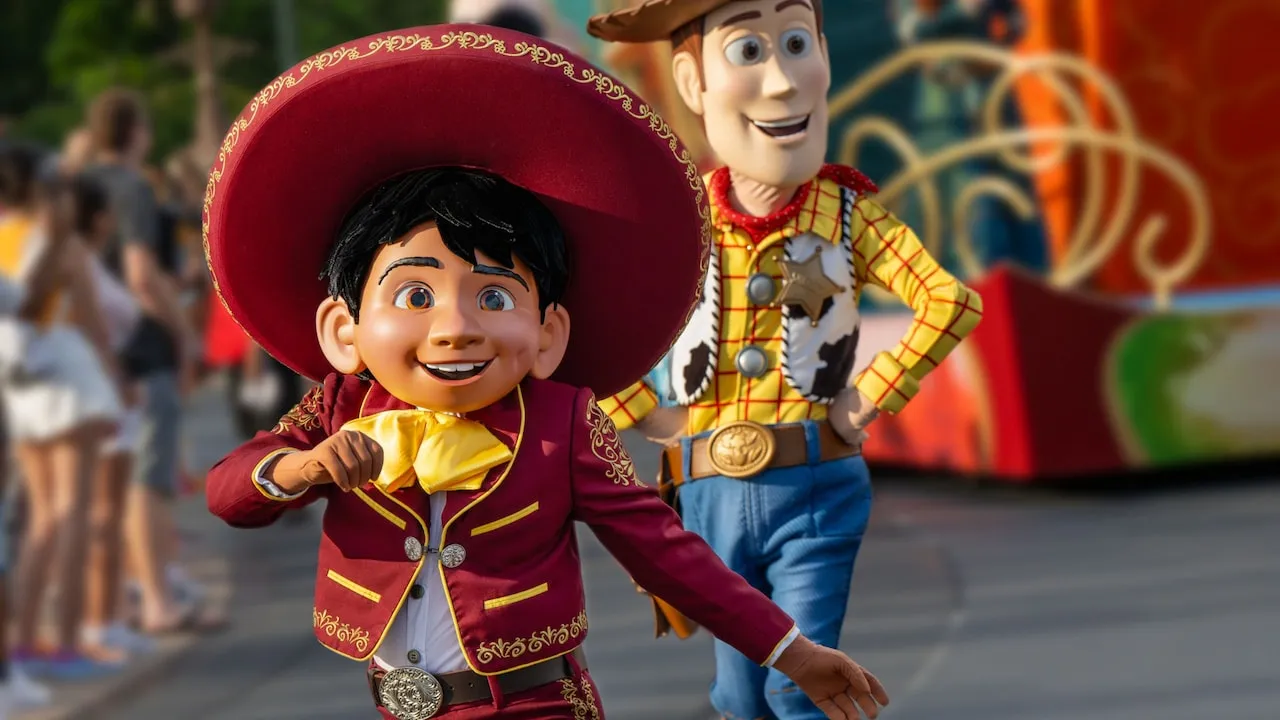 Disney Adventure Friends Cavalcade