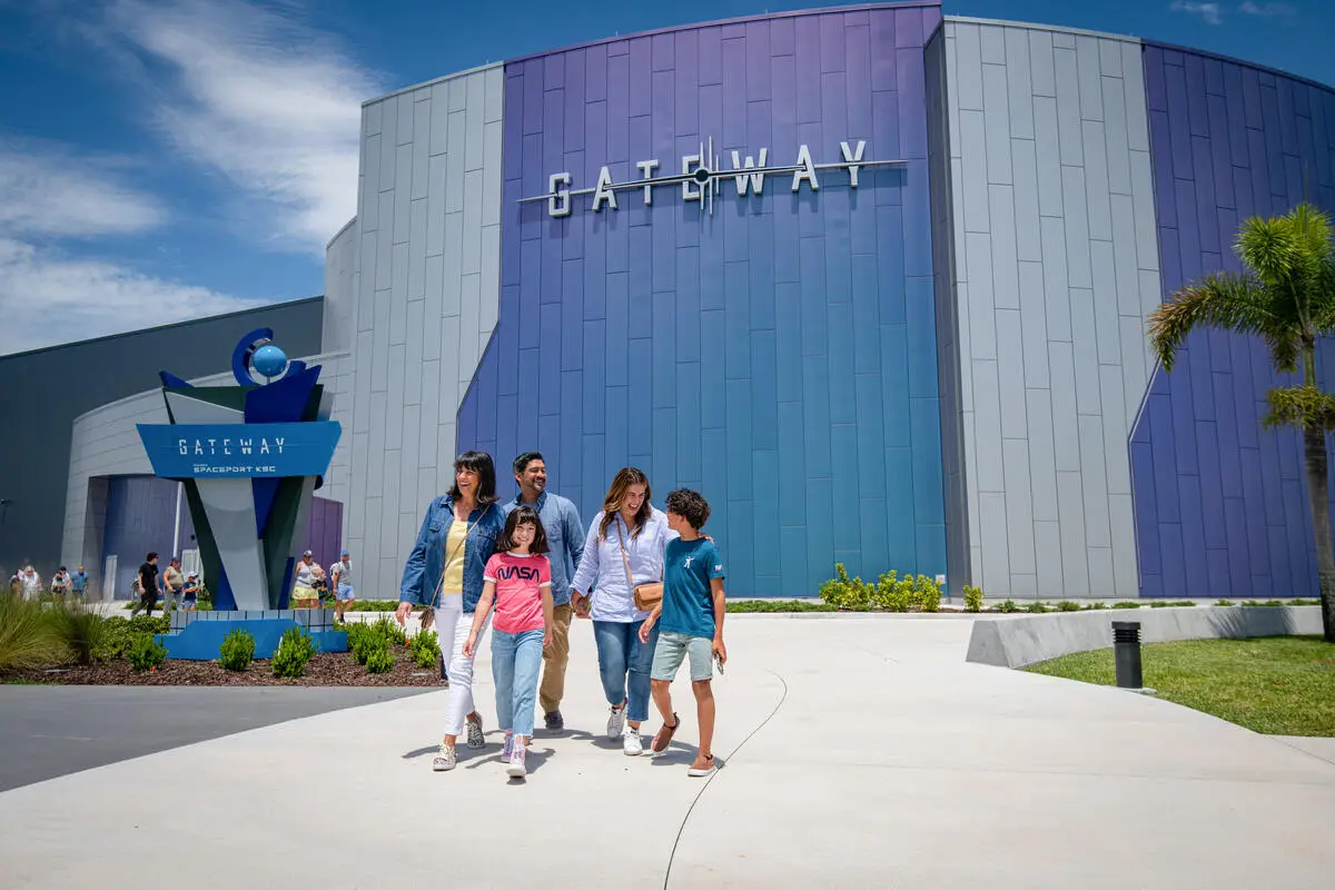 Gateway · Kennedy Space Center, foto oficial Kennedy Space Center Visitor Complex e NASA