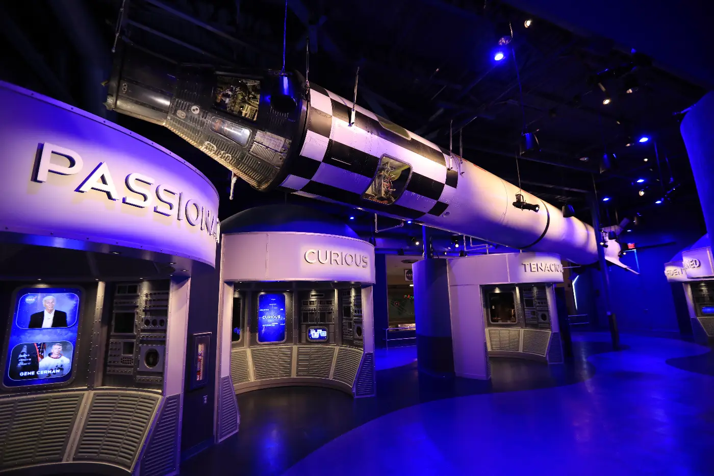 Heroes & Legends · Kennedy Space Center, foto oficial Kennedy Space Center Visitor Complex e NASA